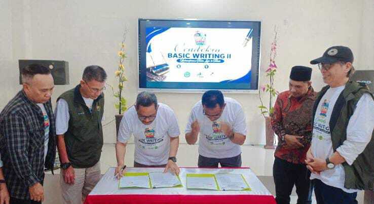 MoU IAIN Ternate dan ICMI Maluku Utara : Upgrade Tradisi Lisan ke Tulisan, Proyeksi Cetak Guru Besar