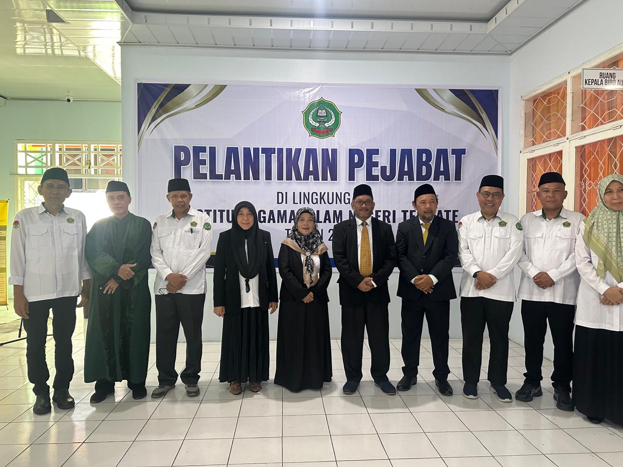Rektor Lantik Pejabat Administrator : Jangan Ada Kejenuhan Di Antara Kita!